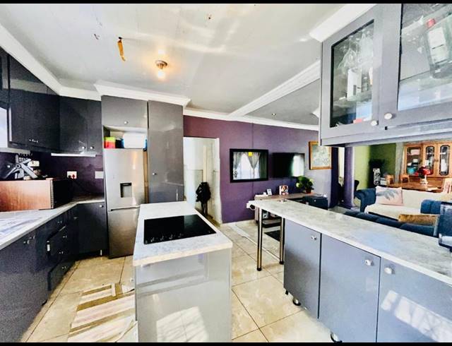 4 BEDROOM HOUSE FOR SALE IN NELLMAPIUS